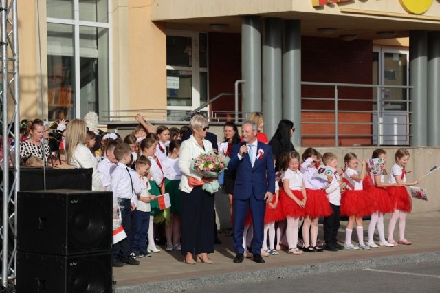 b_1024_768_0_00_images_2023_2024_WYDARZENIA_GMINNY_3MAJA_422023346_993461289454310_4898530060613642539_n